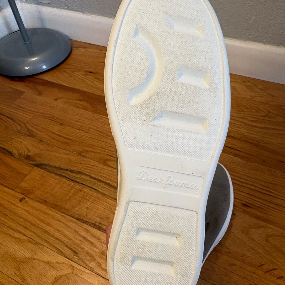 Dearfoams Silver Comfort Slippers